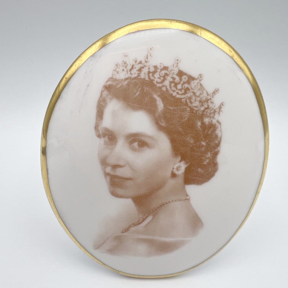 Vintage Queen Elizabeth II 1953 Coronation Bone China Portrait Plaque Cameo